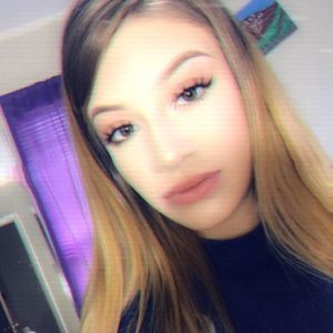 Meet your Posher, Carla